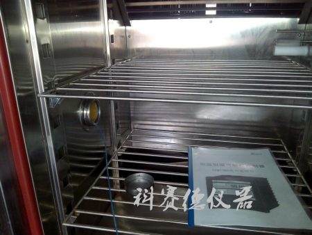 高低溫試驗箱工作室